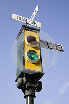 Traffic light/signal