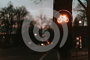 Traffic lights for bicycles at night