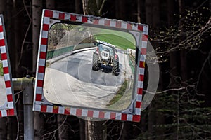 Traffic mirror