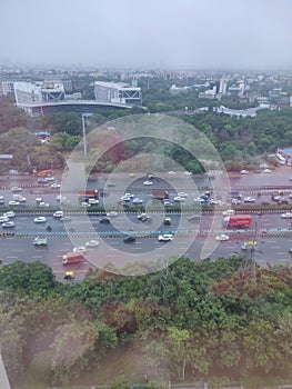 Traffic outside the mirror in gurgaon