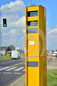 Traffic radar for speed measurement in road and vehicle traffic.