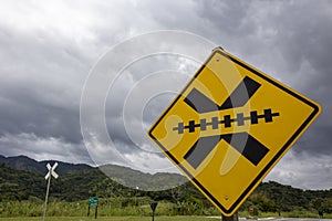 Traffic sign: crossing with railway line