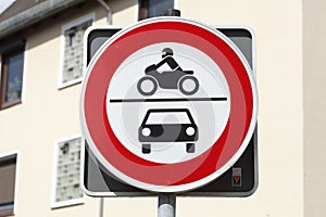 Traffic sign, Passage prohibited for cars and motorcycles