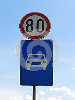 Traffic sign