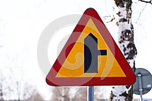 Traffic sign which means that others must show you priority