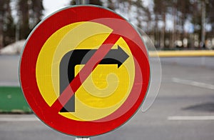 Traffic sign which means that you must not turn right