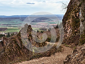 Trail near Adlerbogen between rocks