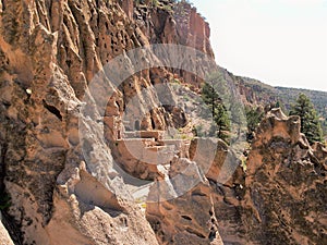 Trail to Ruins in Bandelier National Monument