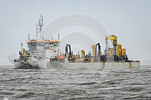 trailing suction hopper dredger