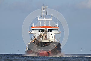 Trailing suction hopper dredger