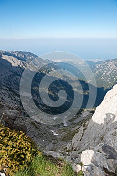 The trailway on summit of Mount Olympus