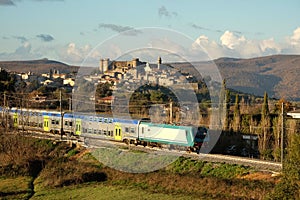 Train leaves from the ancient city of Bracciano