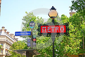 Train metro sign Paris