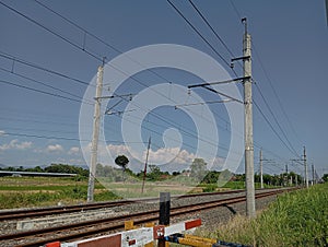 train power pole photo