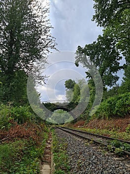 Bahngleise ÃÂ¼ber eine BrÃÂ¼cke