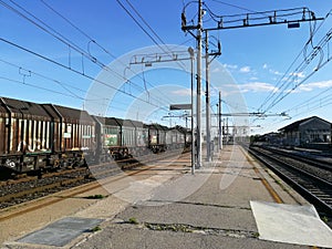 Train tracks perspective view