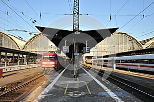 Train platforms from train station