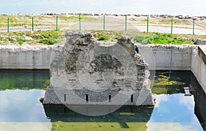 Trajan bridge remains