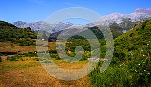 Tranquil mountain landscape photo