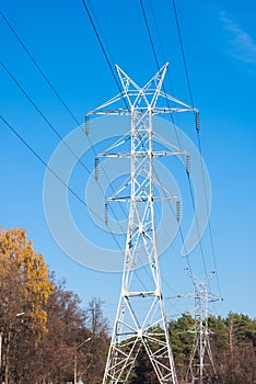 Transmission line tower