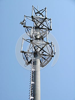 Transmission tower