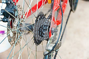 Transmissions and brakes on the bike, chain, sprocket and disc brakes
