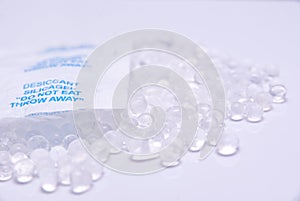 Transparent balls silicate gel