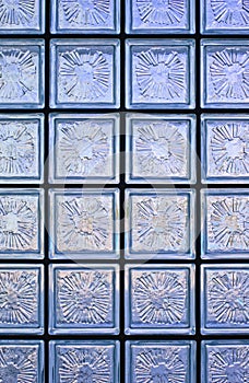 Transparent glass wall