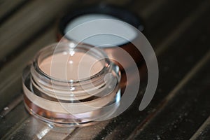 Transparent jar with concealer-an indispensable thing in makeup