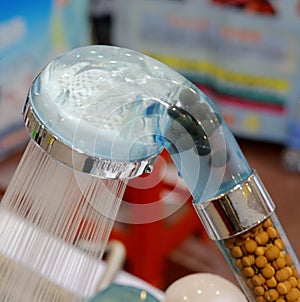 Transparent plastic showerhead