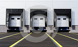 Transport terminal for truck deliveries