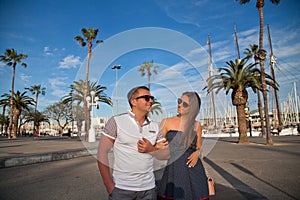 Travel couple happy in Barcelona