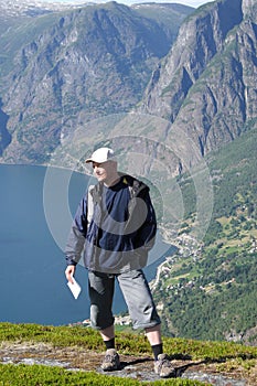 Traveler in the mountains