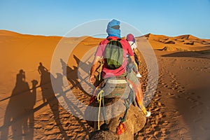 Travesia en camello por el desierto del Sahara. Erg Chebbi. Merzouga. Marruecos photo