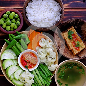 Tray food for vegan, boiled vegetables, tofu tomato sauce, rice