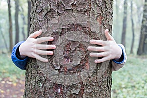 Tree_hug
