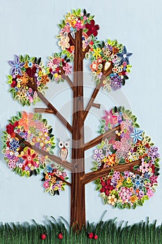 Tree made with quilling art