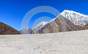 Trekking in Nepal Himalaya