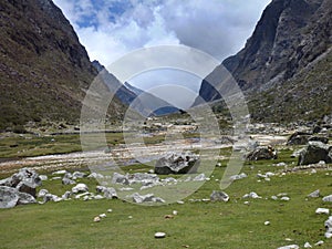 Trekking santa cruz in cordillera blanca in peru