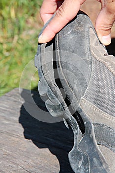 Trekking shoe broken after intensive use
