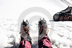 Trekking shoes with crampons