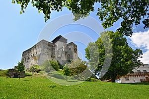 Trenčiansky hrad, Európa-Slovenská republika. Krásna stará architektúra.