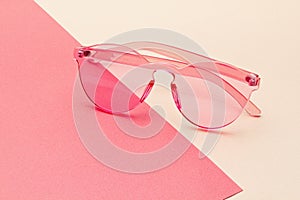 Trendy colorful transparant sunglasses