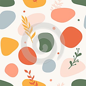 Trendy seamless pattern with abstract shapes.