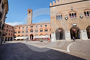 Treviso / view of the old square