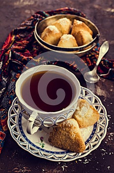 Triangular cookies with coconut