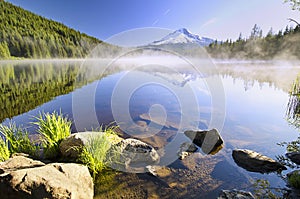 Trillium lake view at sunrise