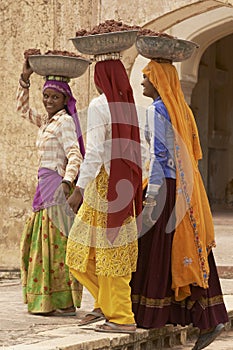 Trio of construction workers in Jaipur, India