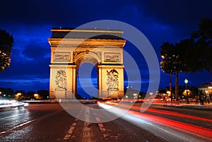 Triumph Arch at night photo