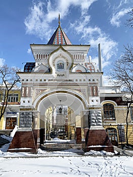 Triumphal Nicholas arch of the Tsarevich. Vladivostok, winter